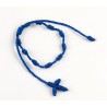 Pulsera-rosario con cruz macramé azul